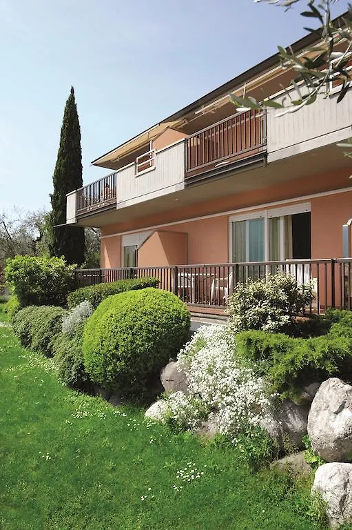 Residence La Madonnina Limone sul Garda Aparthotel