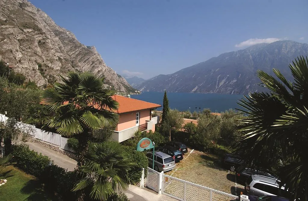 Aparthotel Residence La Madonnina Limone sul Garda