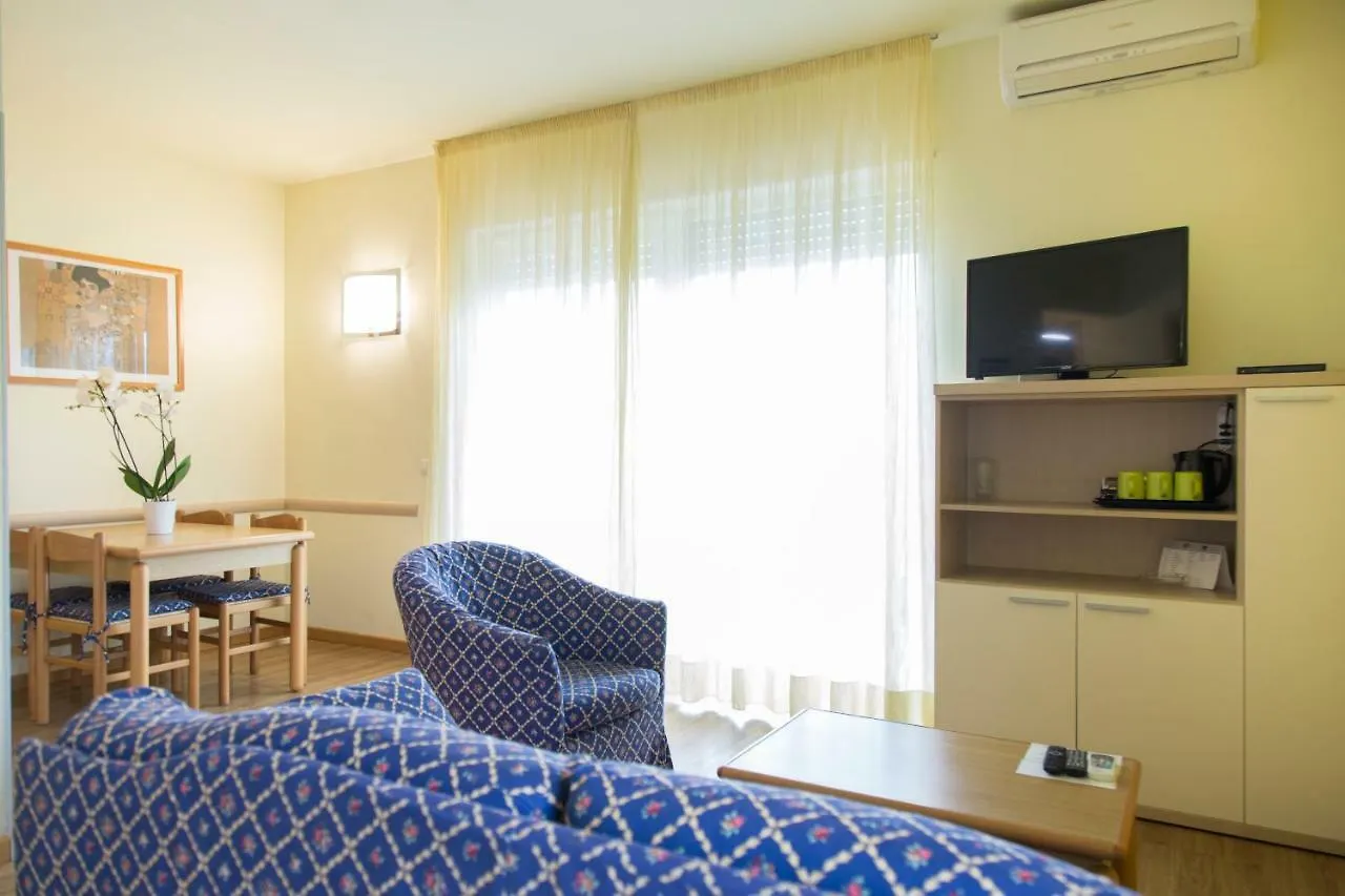 Residence La Madonnina Limone sul Garda Aparthotel